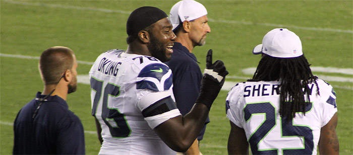 Russell Okung hat gut lachen